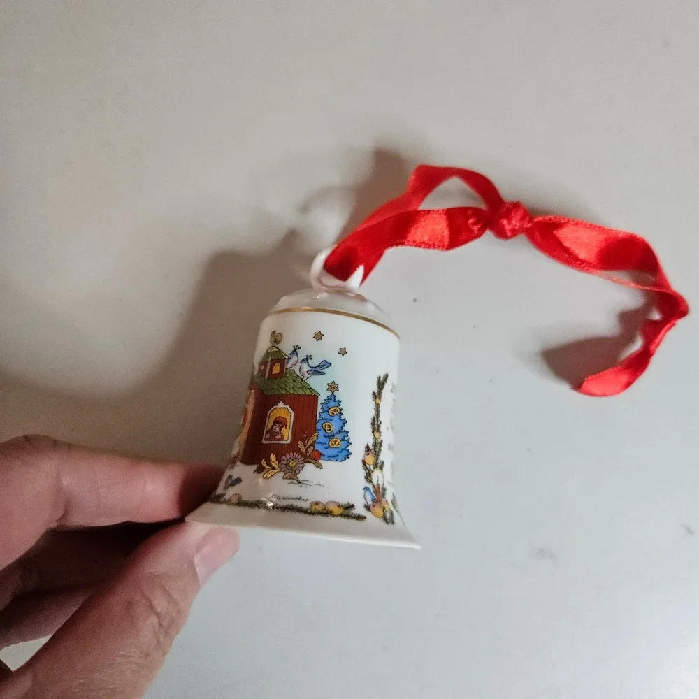 Hutschenreuther 2003 Christmas Bell Ole Winther In the Northern Forest Ornament